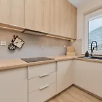 Beautiful 3-bedroom Gwiazdzista 18 By Renters * Wroclaw
