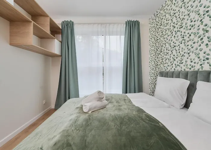 Beautiful 3-bedroom Gwiazdzista 18 By Renters * Vratislav